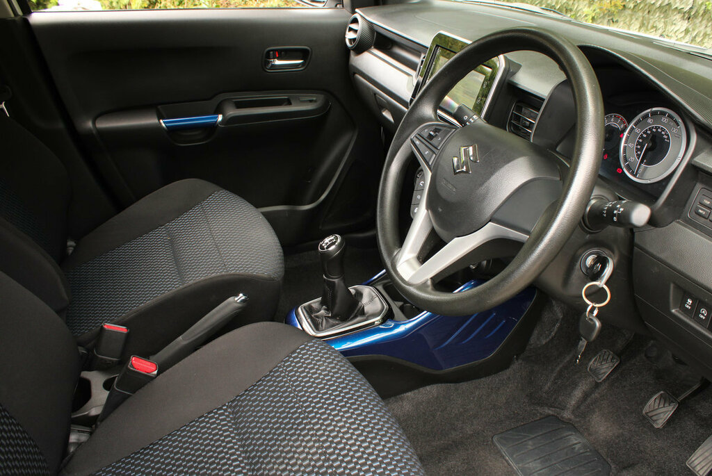 Suzuki Ignis Red #25