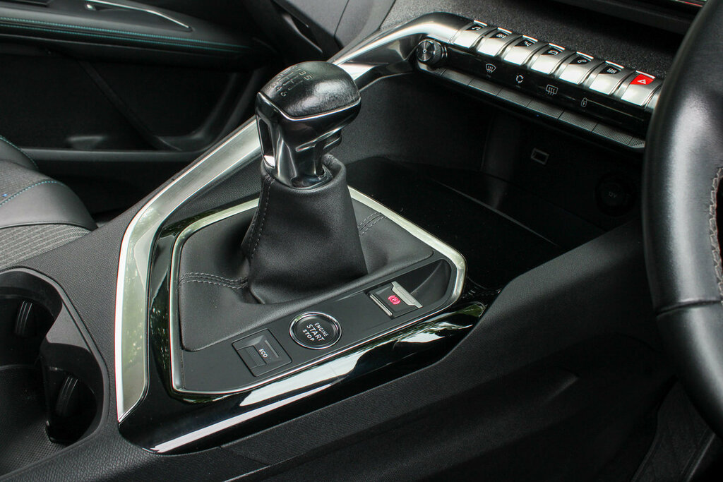 Peugeot 3008 1.2 Puretech Gt Premium Eat Euro 6 Ss  #36
