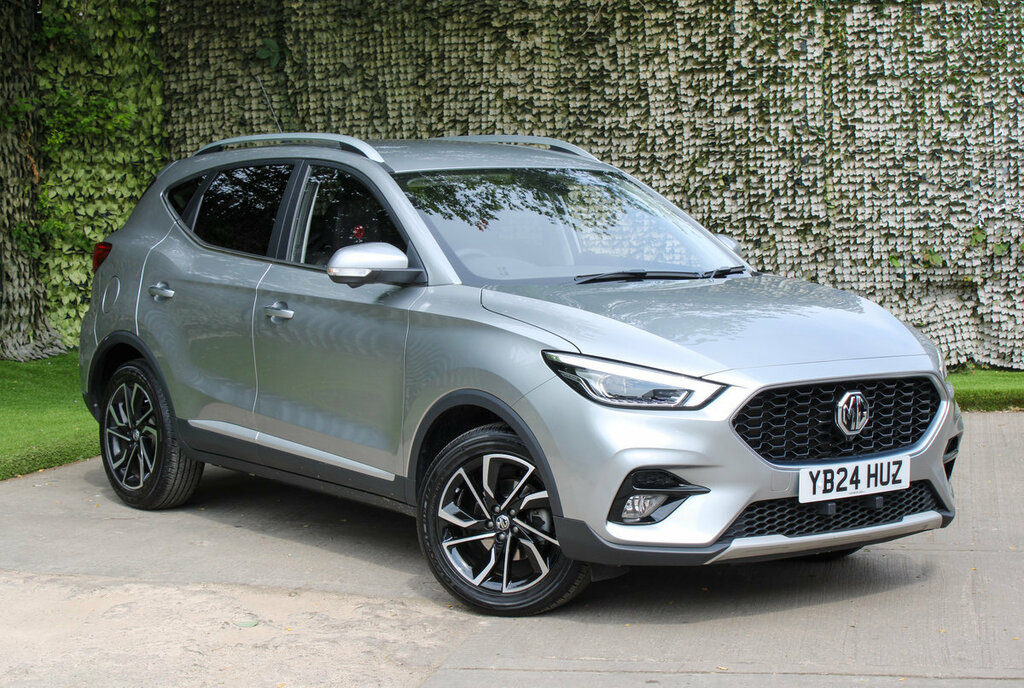 MG ZS Exclusive Silver