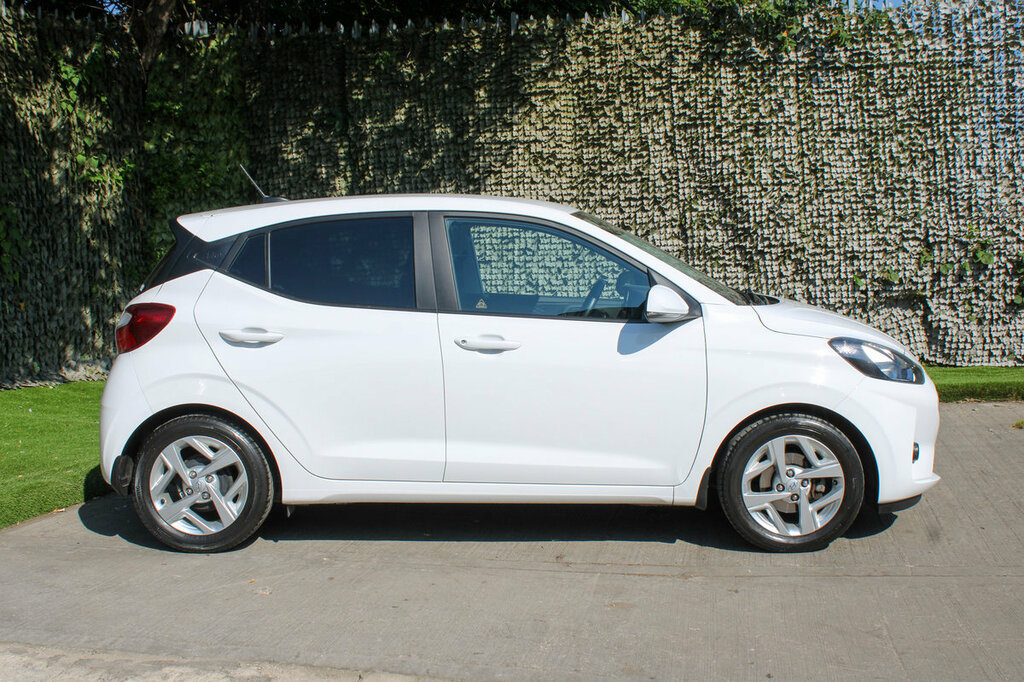 Hyundai I10 Se Connect White #3