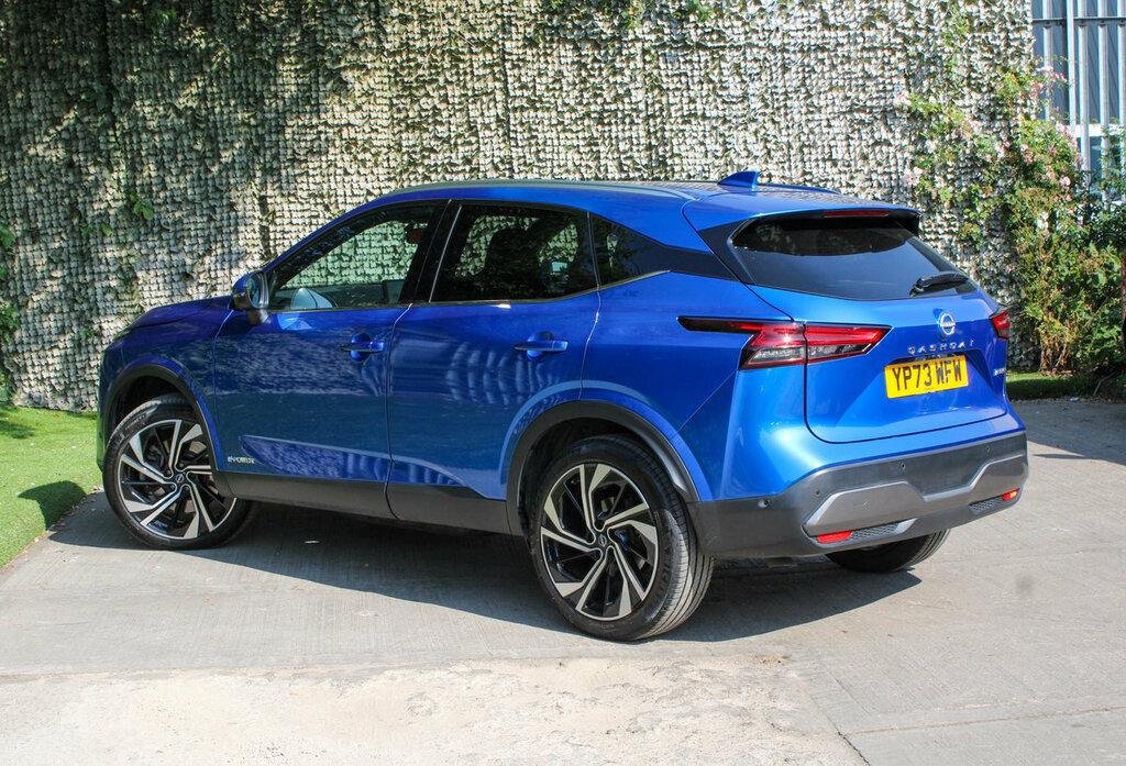 Nissan Qashqai Tekna Plus Blue #6