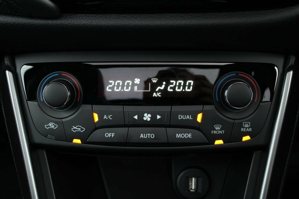 Suzuki S Cross 1.4 Boosterjet Mhev 109 Ultra Red #22