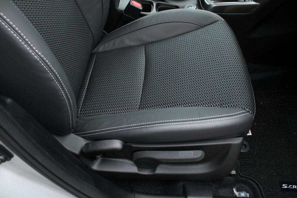 Suzuki S Cross 1.4 Boosterjet Mhev 109 Ultra Red #30