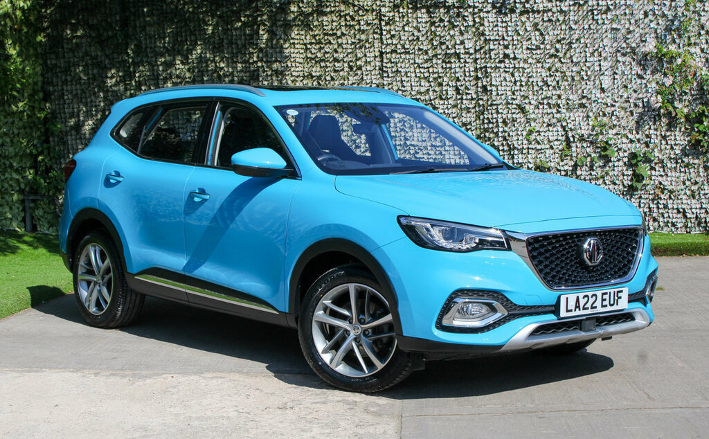 MG HS Exclusive Blue