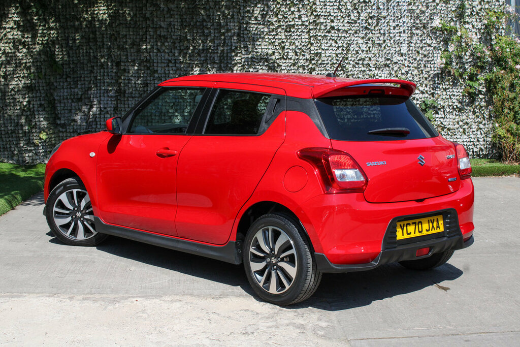 Suzuki Swift Attitude Red #6