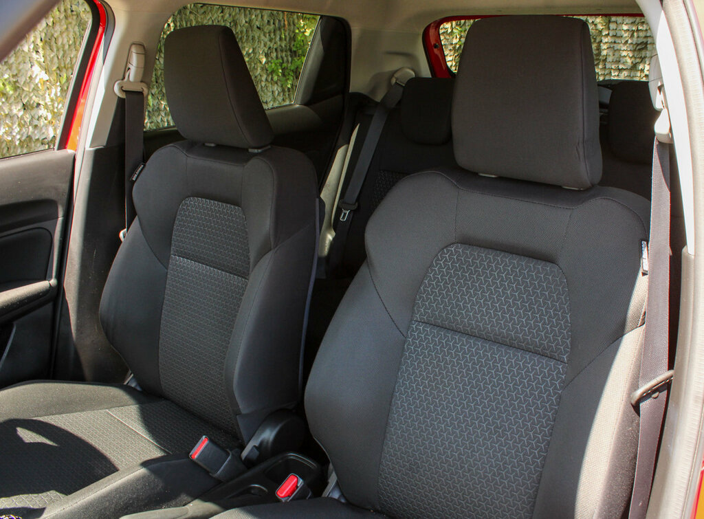 Suzuki Swift Red #36