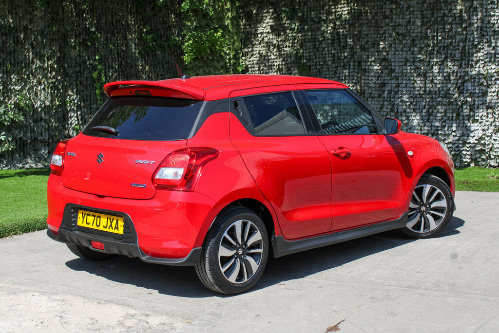 Suzuki Swift Attitude Red #4