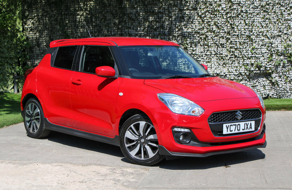 Suzuki Swift Attitude Red