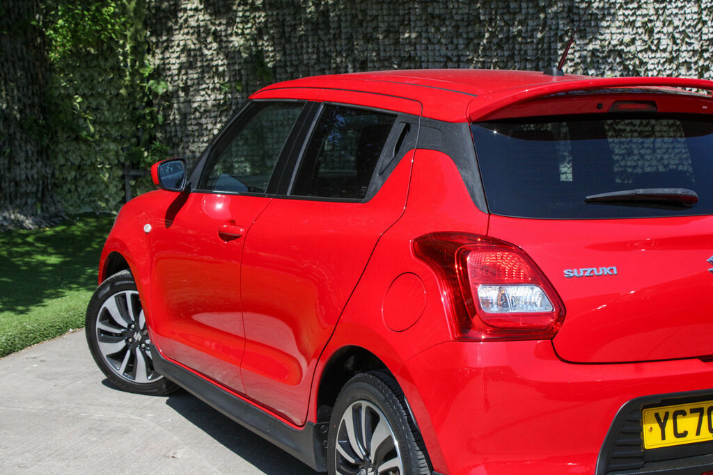 Suzuki Swift Red #17