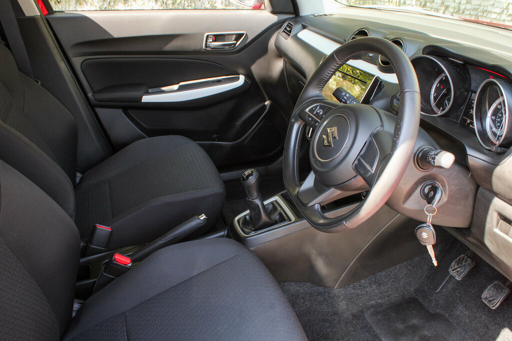 Suzuki Swift Red #25