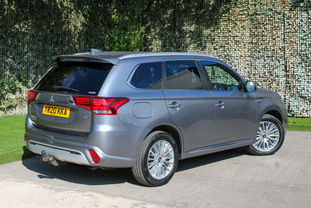 Mitsubishi Outlander Phev Dynamique Grey #4