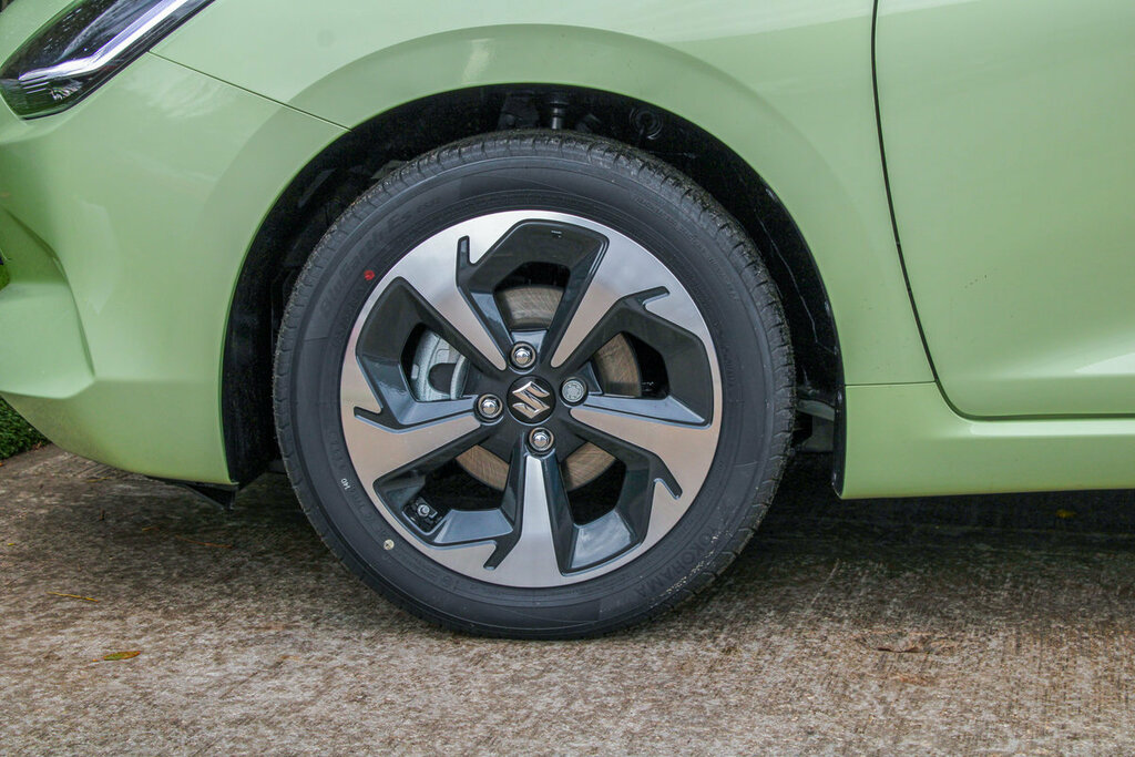 Suzuki Swift 1.2 Mhev Motion #13