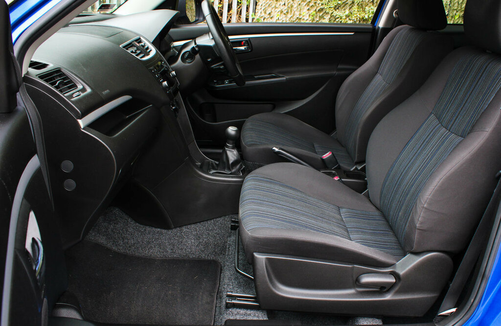 Suzuki Swift Sz3 Red #30