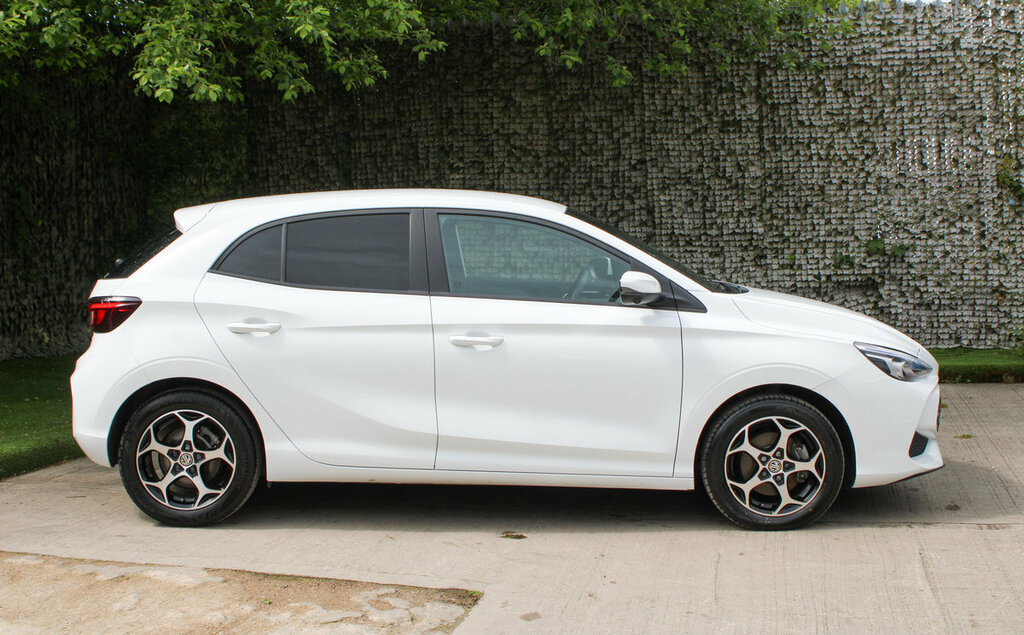 MG MG3 Trophy White #3