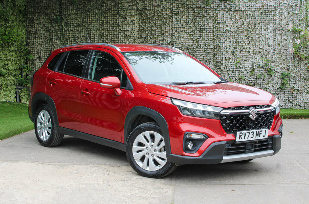 Suzuki S Cross Motion Auto Red