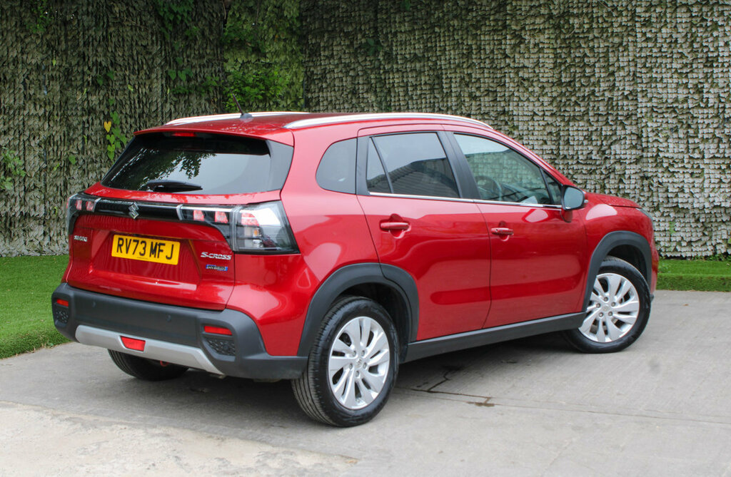 Suzuki S Cross Motion Auto Red #3