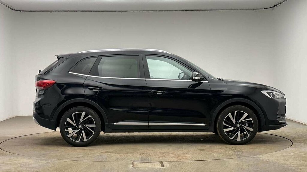 MG ZS Hybrid Trophy Black #6