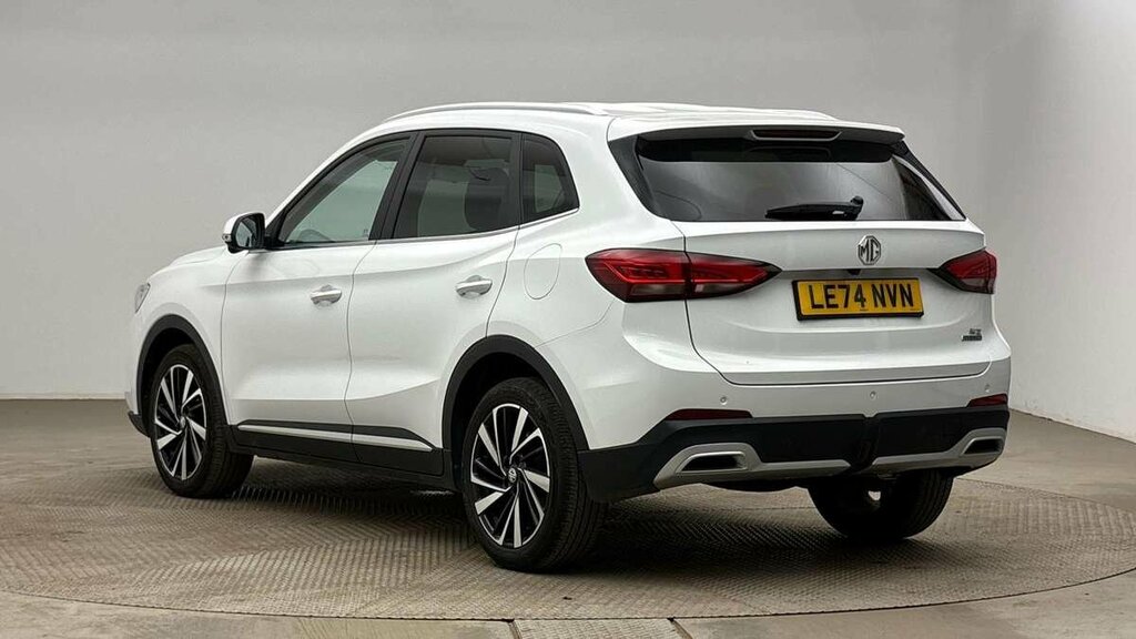MG ZS Hybrid Trophy White #4