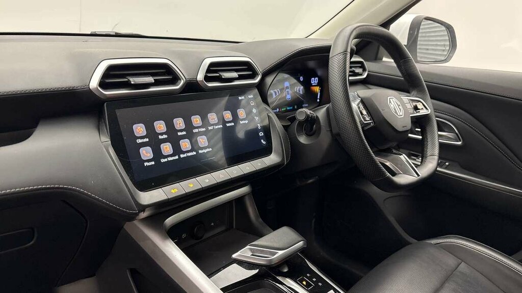 MG ZS Hybrid Trophy White #3
