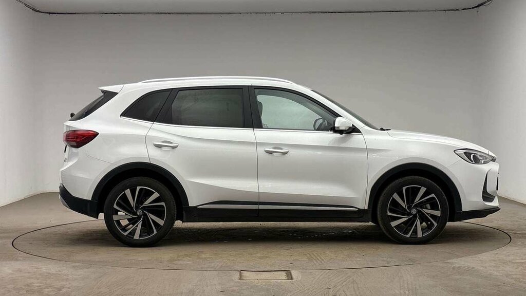 MG ZS Hybrid Trophy White #6