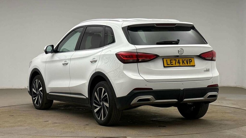 MG ZS Hybrid Trophy White #5