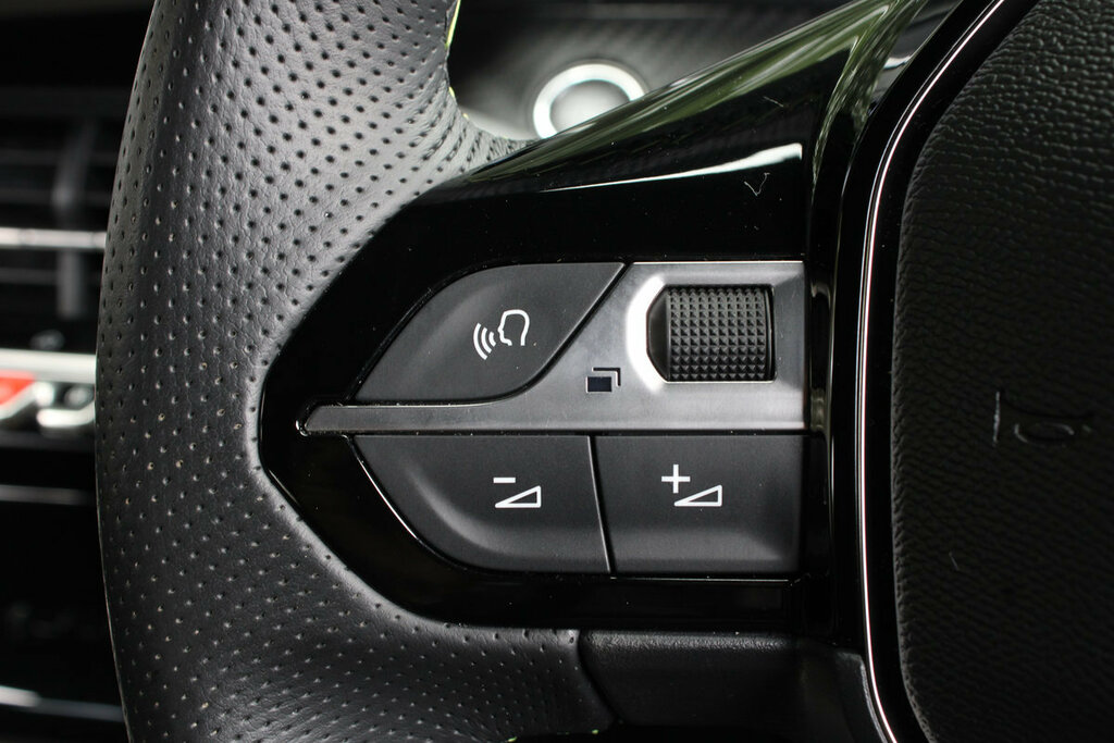 Peugeot 2008 Gt Grey #20
