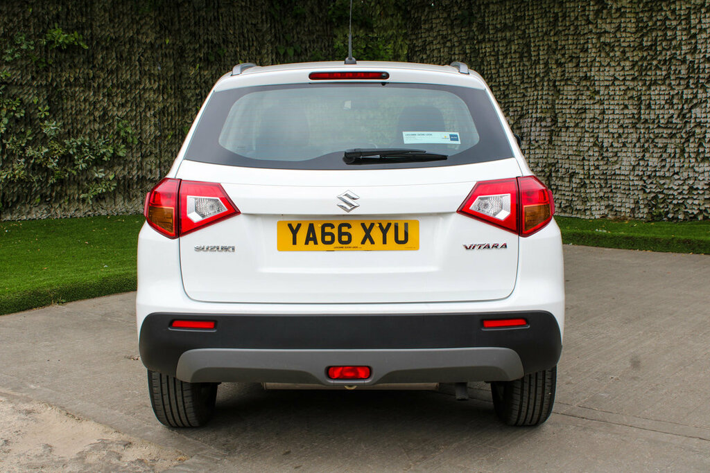Suzuki Vitara Sz4 White #5