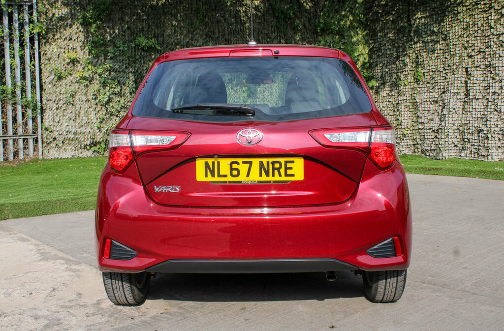 Toyota Yaris Icon NL67NRE Red #5