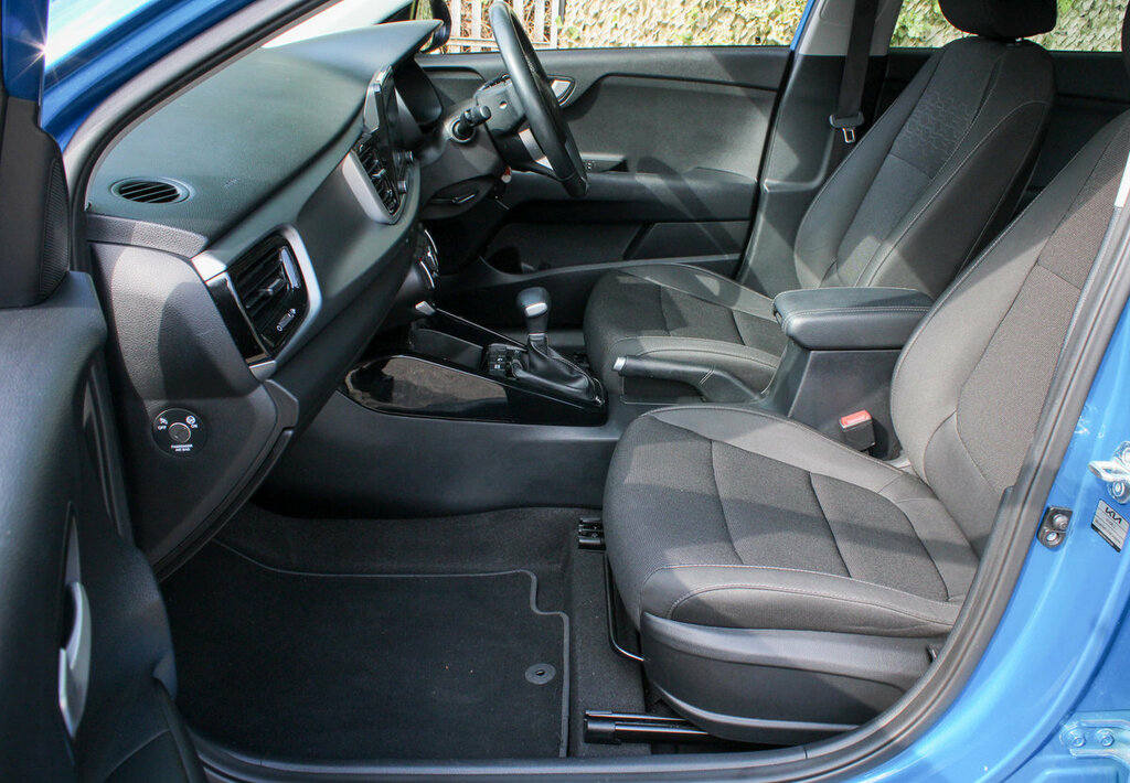 Kia RIO 1.0 T Gdi 2 Hatchback White #38