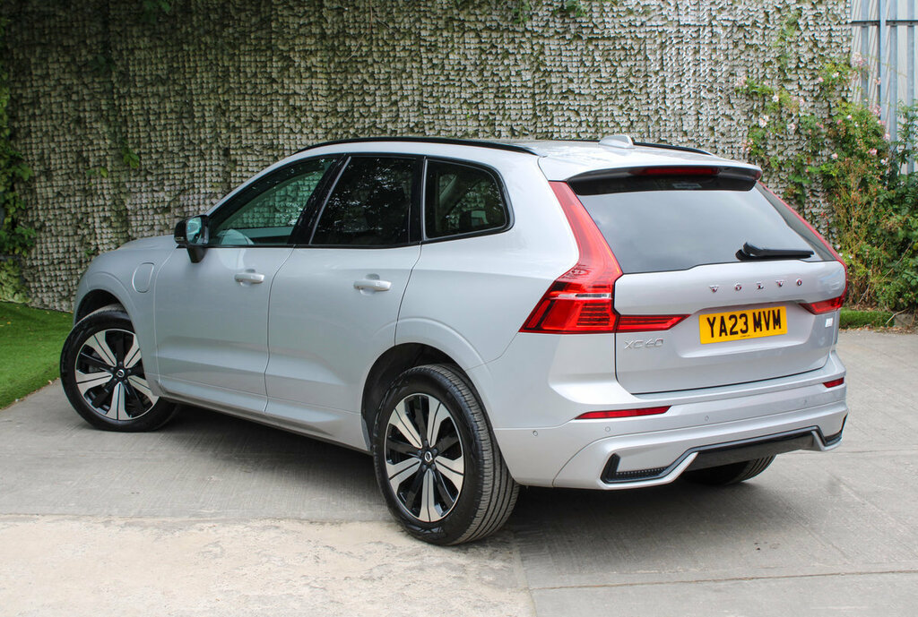 Volvo XC60 T6 Recharge Silver #6