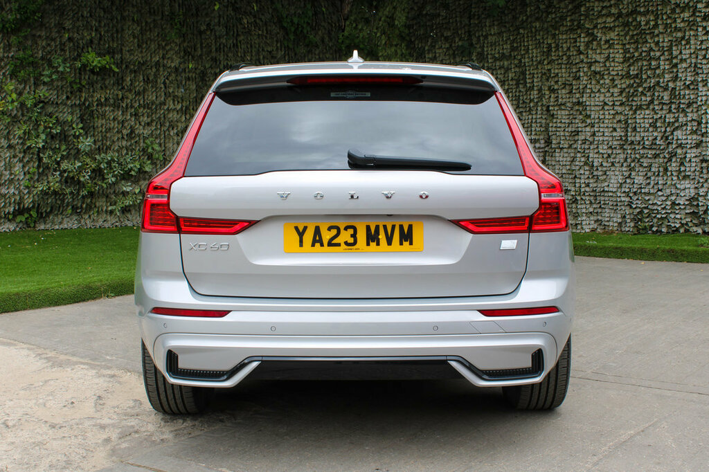 Volvo XC60 T6 Recharge Silver #5