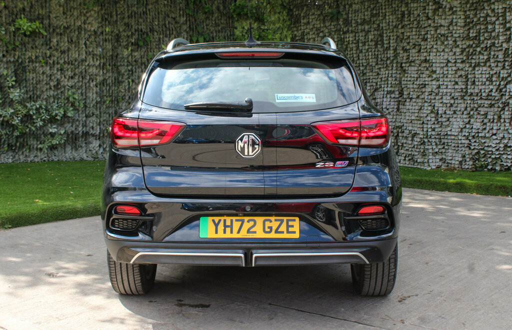 MG ZS Ev Trophy Black #5