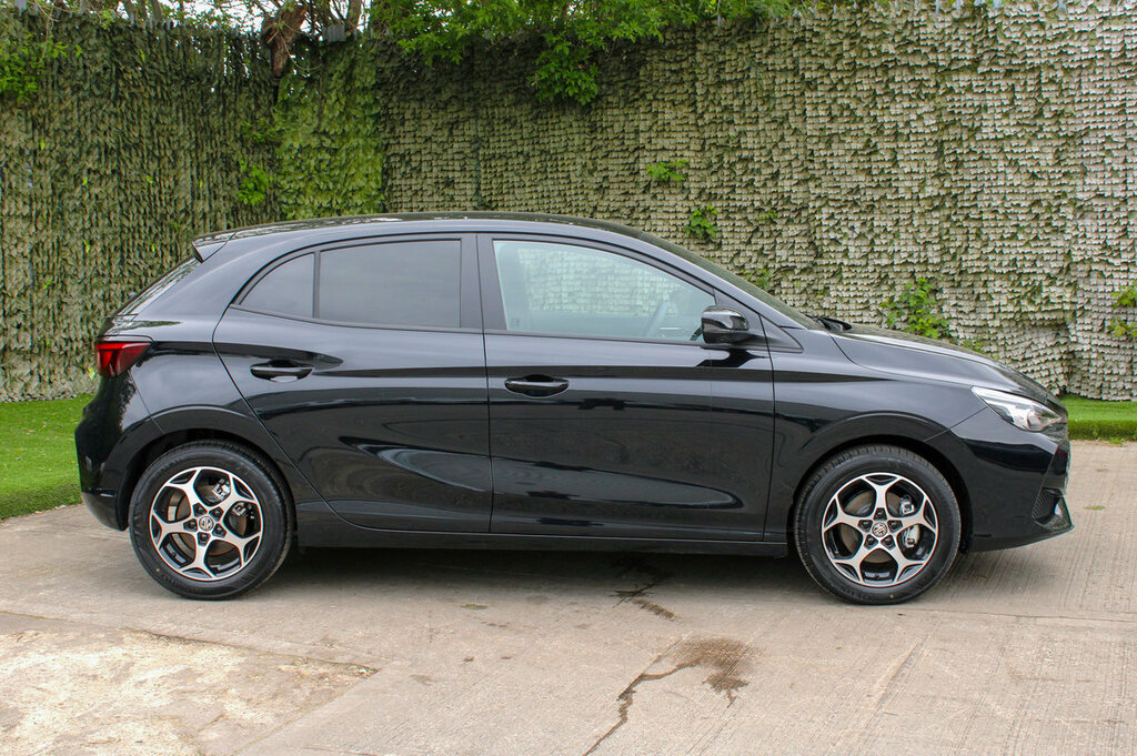MG MG3 Trophy Black #3