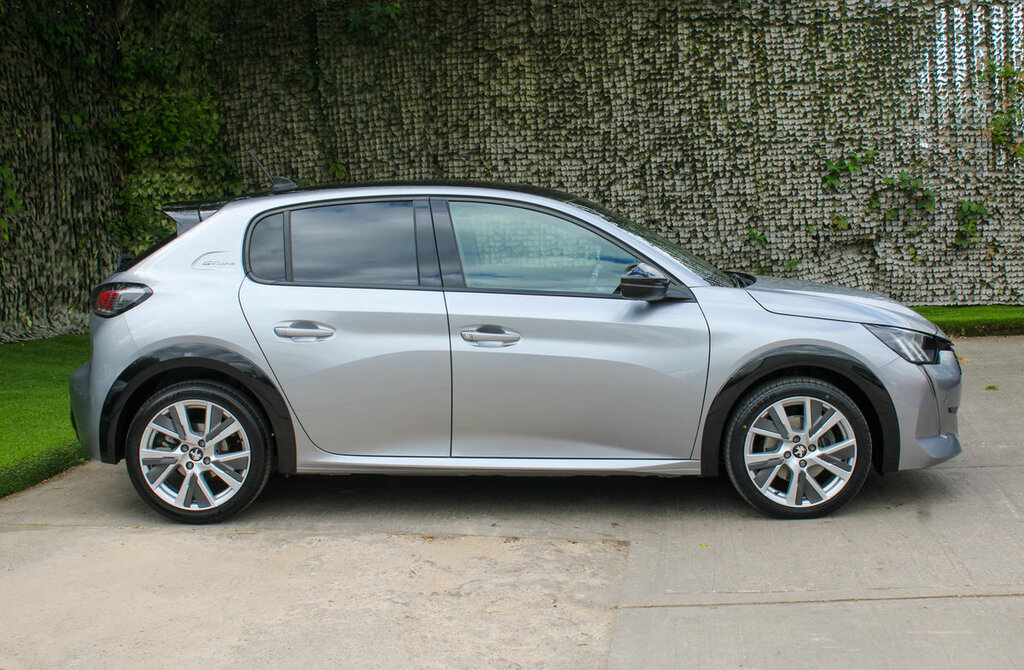 Peugeot 208 Gt-line Grey #3