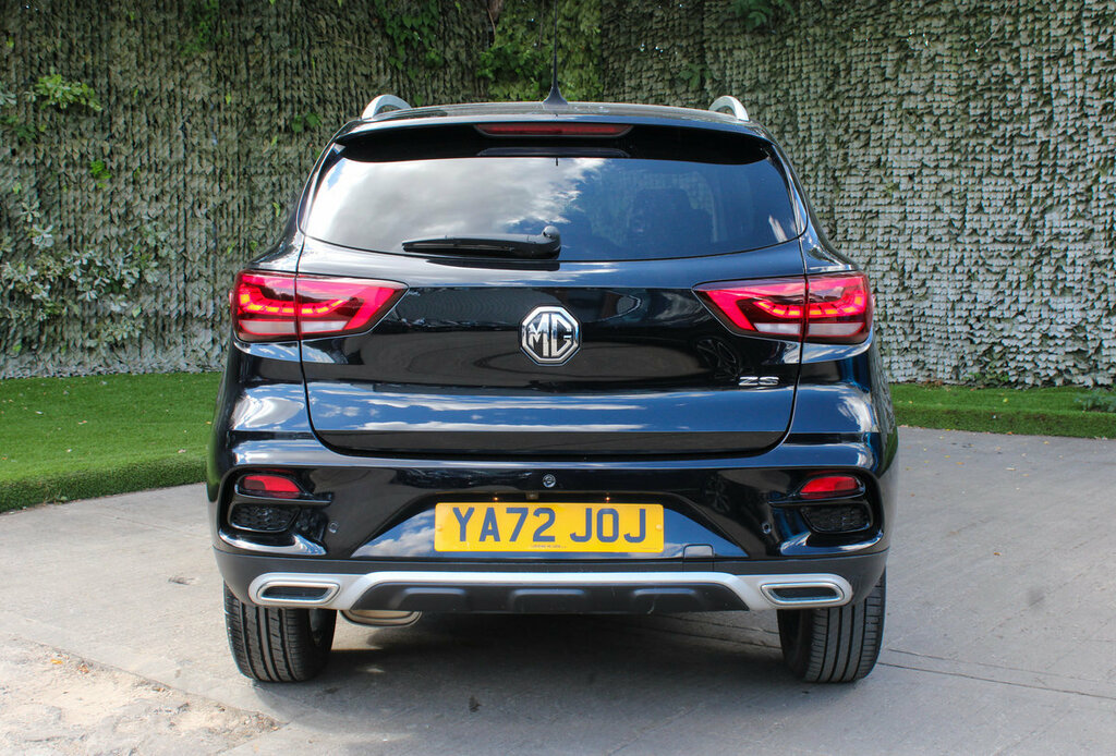 MG ZS Exclusive Black #5