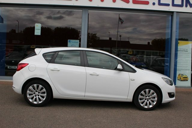 Vauxhall Astra 1.6 Cdti Ecoflex S S 108 Bhp OY16KAK White #2