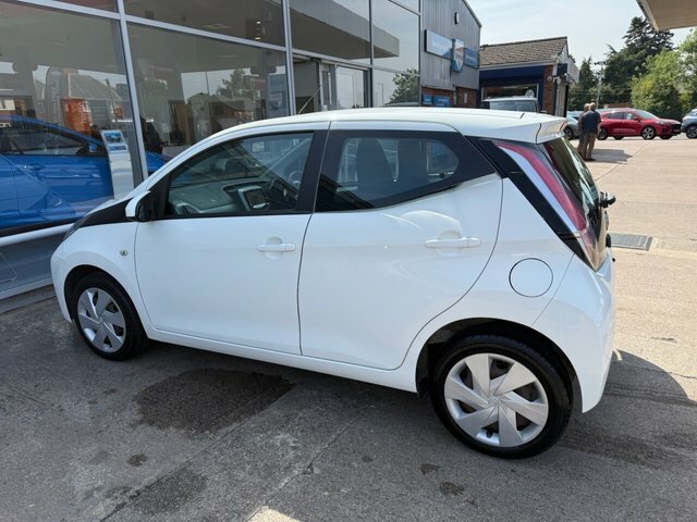 Toyota Aygo Hatchback FJ16UZC White #6
