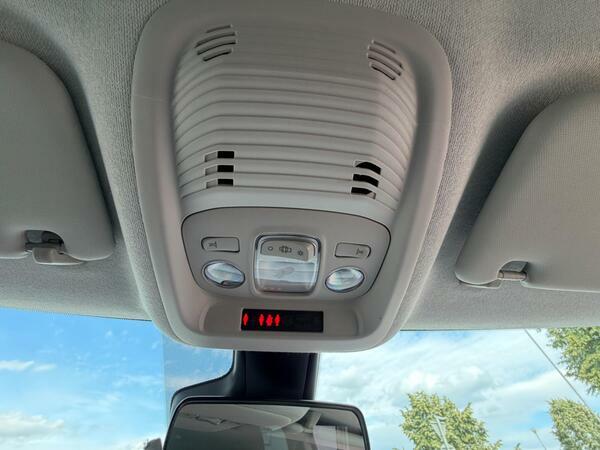 Citroen C3 Aircross 1.2 Puretech Feel White #37