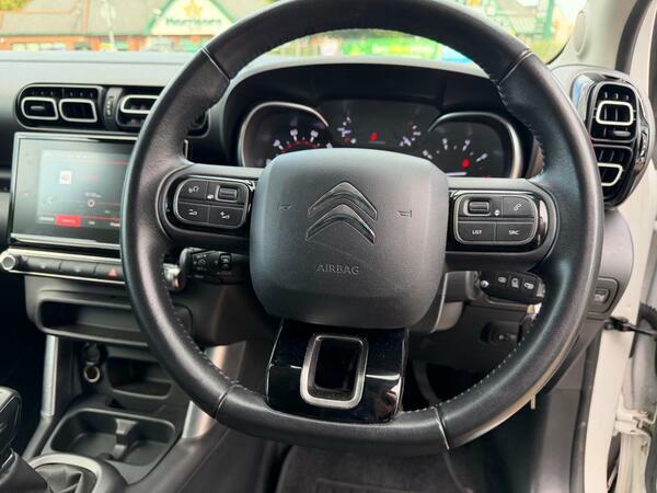 Citroen C3 Aircross 1.2 Puretech Feel White #32