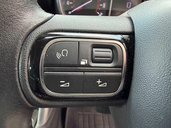 Citroen C3 Aircross 1.2 Puretech Feel White #25