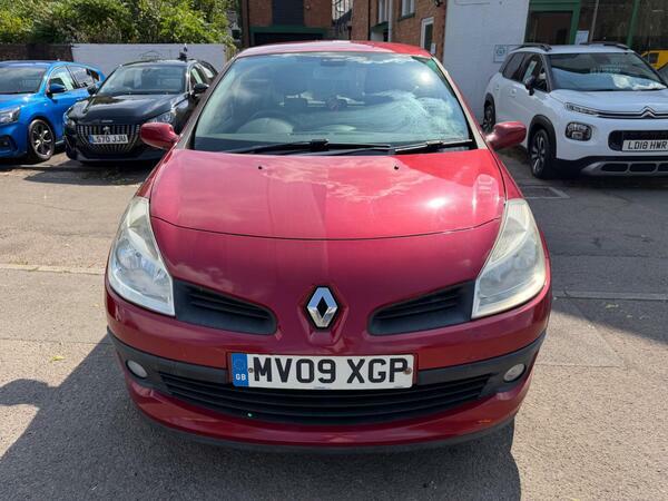 Renault Clio 1.2 16V Dynamique Red #3