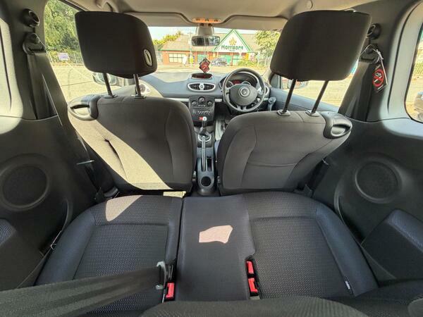 Renault Clio Hatchback Grey #30