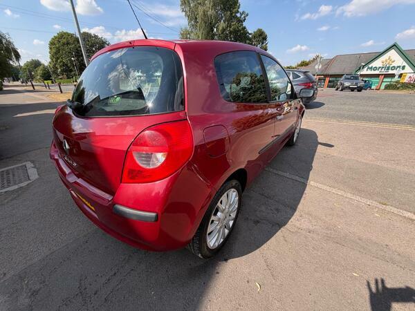 Renault Clio Hatchback Grey #32