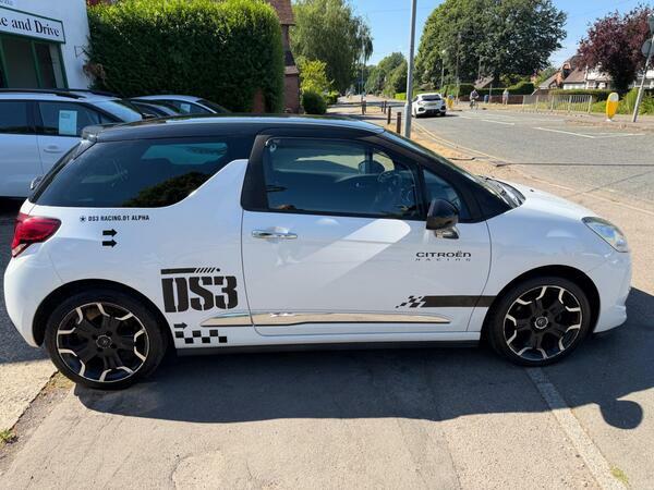 Citroen DS3 E-hdi Airdream Dsport 3-Door Free Road Tax White #14