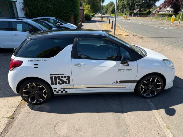 Citroen DS3 E-hdi Airdream Dsport 3-Door Free Road Tax White #17
