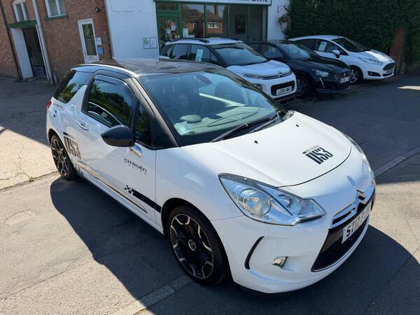 Citroen DS3 1.6 E-hdi Airdream Dstyle Plus Euro 5 Ss White #6