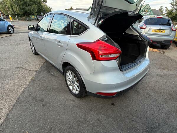 Ford Focus 1.0T Ecoboost Titanium Euro 6 Ss Silver #5