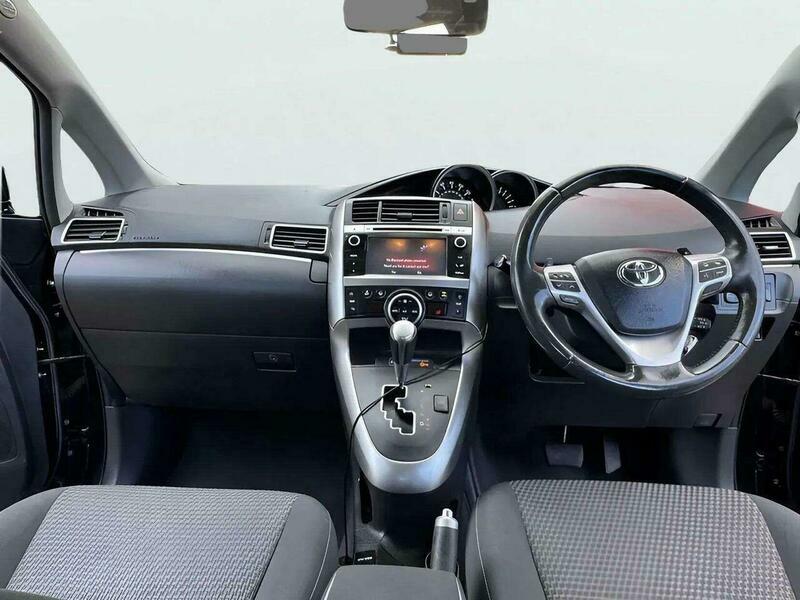 Toyota Verso 7-Seater Mpv Icon 1.8 #41