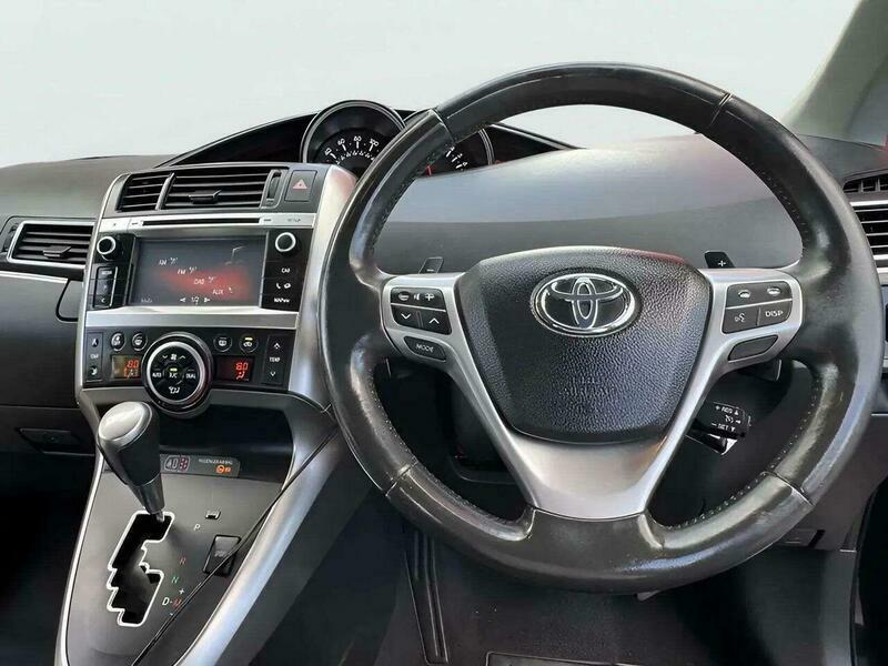Toyota Verso 7-Seater Mpv Icon 1.8 #76