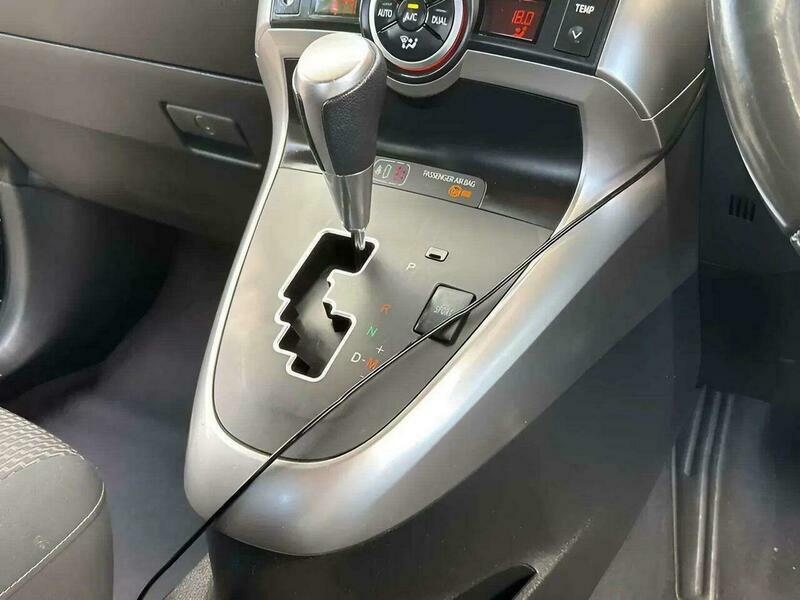 Toyota Verso 7-Seater Mpv Icon 1.8 #38